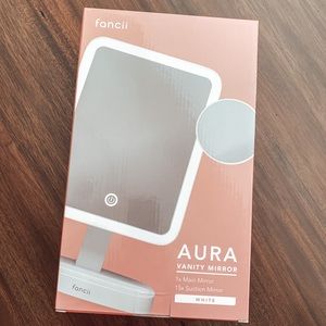 Lighted Vanity Mirror with Mini Suction Mirror